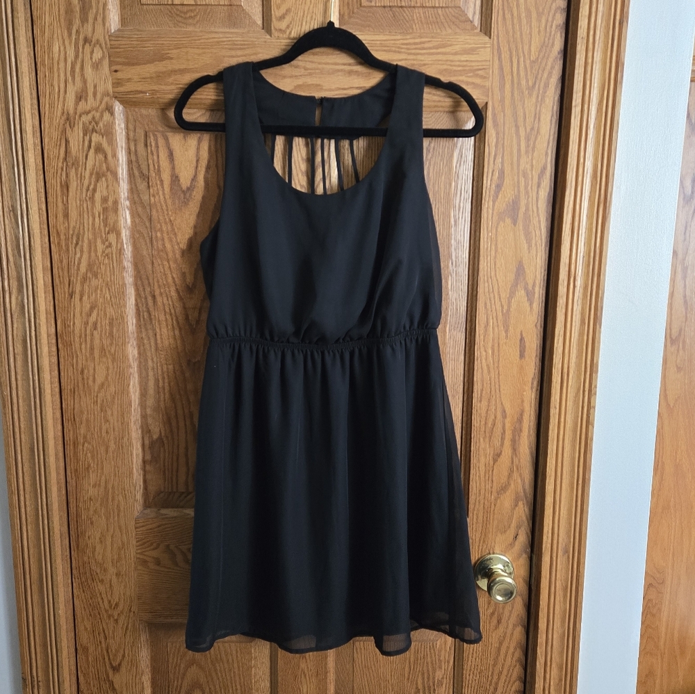 Xhilaration Sleeveless Cut Out Back Dress 💲BUNDLE AND SAVE BIG💲